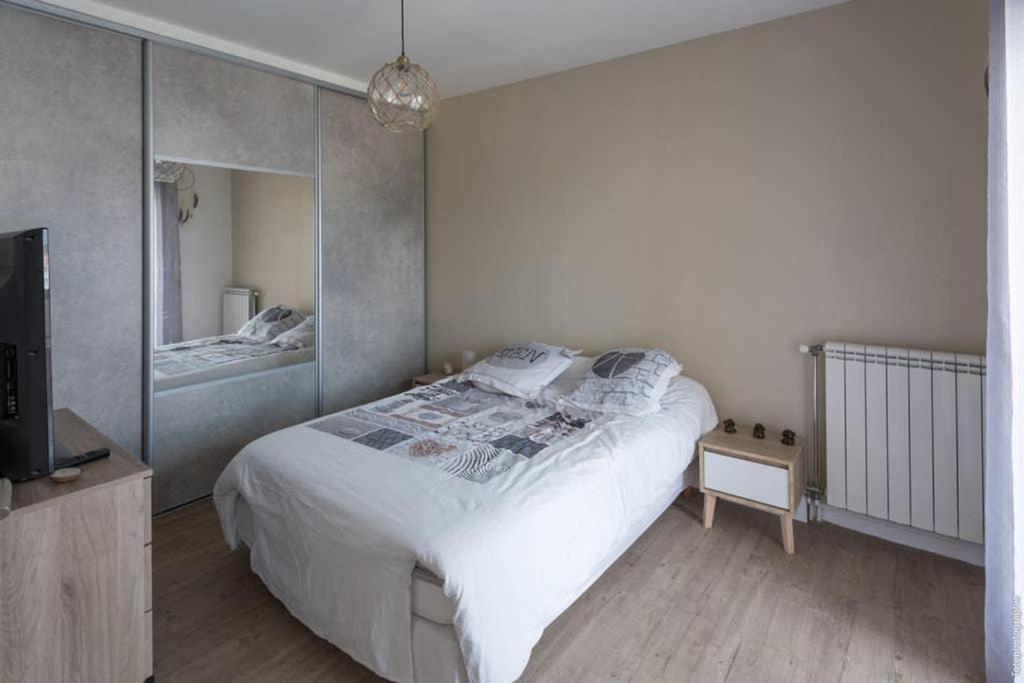 Appartement T2 Proche Centre Ville Istres Luaran gambar