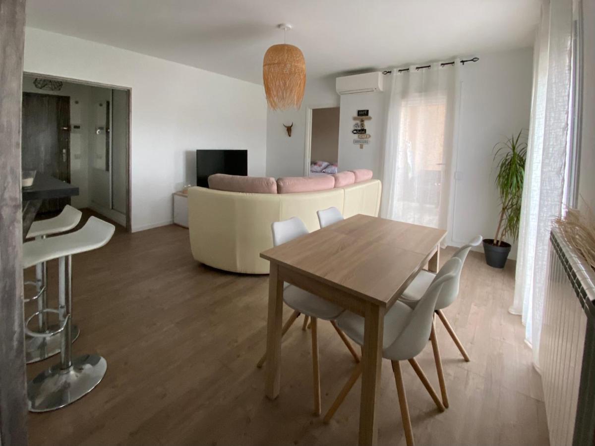 Appartement T2 Proche Centre Ville Istres Luaran gambar